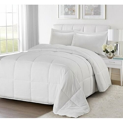 Full/Queen Traditional Microfiber Reversible 3 Piece Comforter Set in White Full/Queen Traditional Microfiber Reversible 3 Piece Comforter Set in White