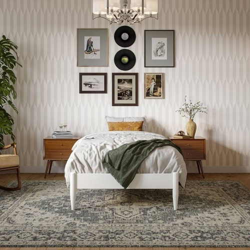 Twin Size Solid Hardwood Victorian Style White Platform Bed