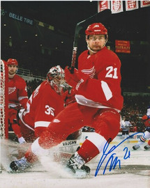 Tomas Tatar Detroit Red Wings NHL 16x20" Autographed Photo w/ JSA Certification