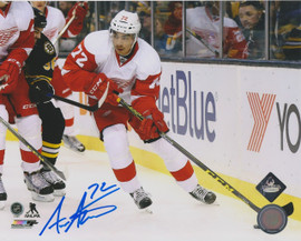 Andreas Athanasiou Detroit Red Wings NHL 8x10 Autograph Photo