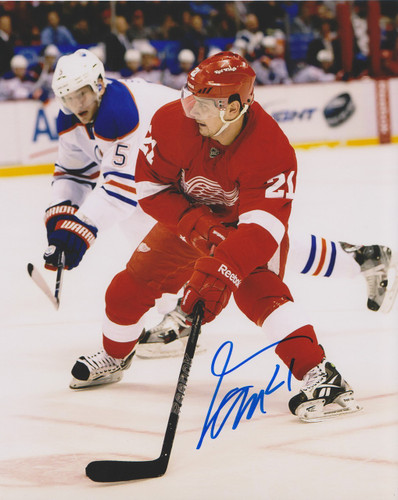 Tomas Tatar Detroit Red Wings NHL 8x10" Autographed Photo