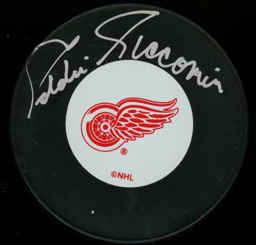 Ed Giacomin Signed Autographed Puck JSA AK60555