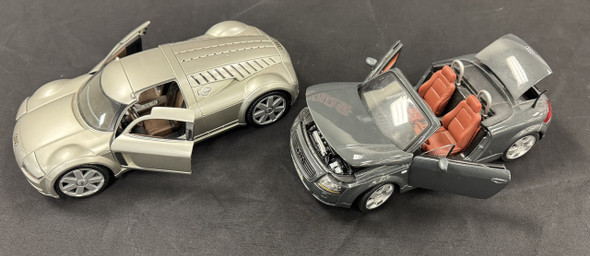 Maisto Audi Sportswagon and Roadster 1/18 Diecast Car Lot
