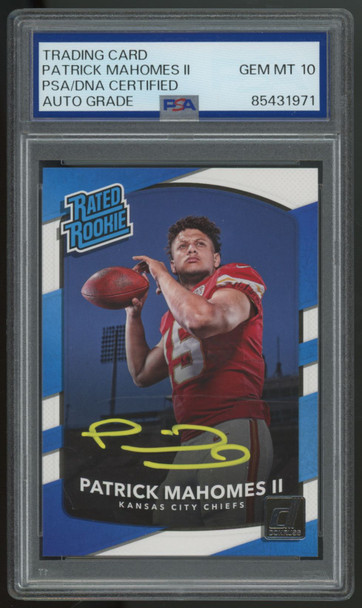2017 Donruss Patrick Mahomes RC Rated Rookie Auto #327 PSA 10 Auto Grade