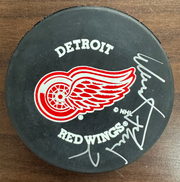 Viacheslav Fetisov Signed Autographed Puck JSA Cert