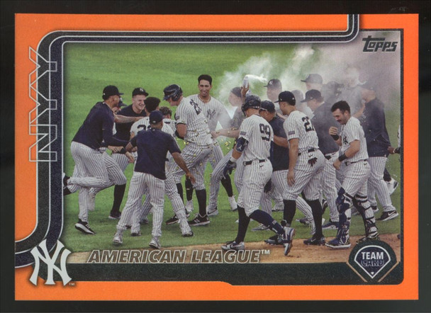 2025 Topps Series One New York Yankees Team Card Orange Rainbow Foil  /25 #123
