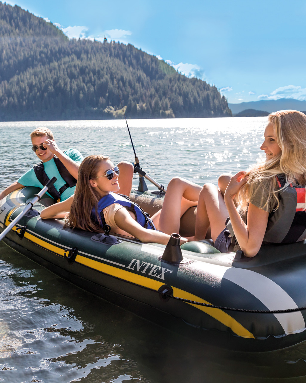 ゴムボート　湖　船釣り　INTEX ゴムボート SeaHawk Sport 400  大人3人乗 + 1子供　300Kg◇◆ INTEX Seahawk 3 Inflatable Boat Set - 3 Person