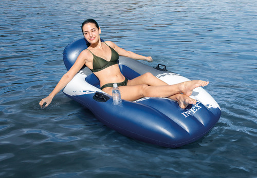 intex giant floating mat