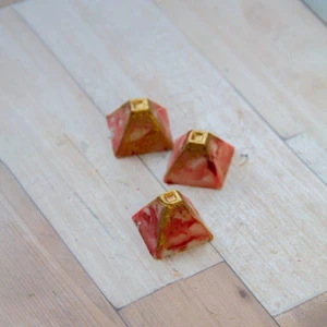 BWB Molds Pyramid  Mold   (Code 9526) one-part Mold 