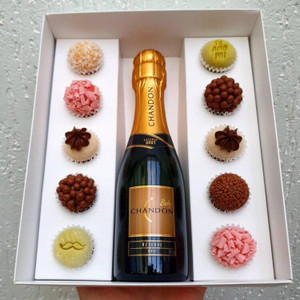 Meu Pai Caixas 10 PACK- 10 Brigadeiros & Bottle Insert Box - Truffle -Bonbon -Brigadeiro Meu Pai Caixas 10 PACK- 10 Brigadeiros & Bottle Insert Box - Truffle -Bonbon -Brigadeiro