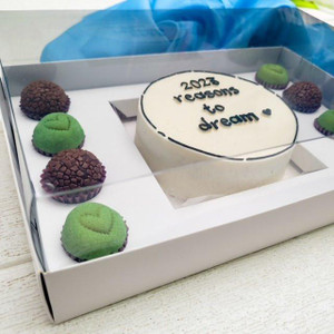 Meu Pai Caixas Bento Cake + Brigadeiros Box 10 PACK- 8 Brigadeiros Box - Truffle -Bonbon Box (2 Insert Sizes) Meu Pai Caixas Bento Cake + Brigadeiros Box 10 PACK- 8 Brigadeiros Box - Truffle -Bonbon Box (2 Insert Sizes)