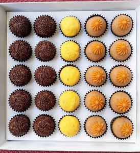 Meu Pai Caixas 10 PACK Truffle | Bonbon| Brigadeiro Box | 25 and 50 Cavities (2 Insert Sizes) Meu Pai Caixas 10 PACK Truffle | Bonbon| Brigadeiro Box | 25 and 50 Cavities (2 Insert Sizes)