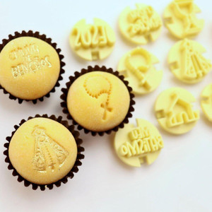 O Carimbinho Baptism IN PORTUGUESE Kit - Stamps For Brigadeiros And Desserts 