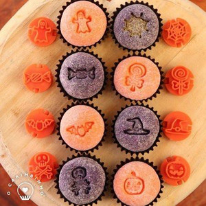 O Carimbinho HALLOWEEN Kit - Stamps For Brigadeiros And Desserts O Carimbinho HALLOWEEN Kit - Stamps For Brigadeiros And Desserts