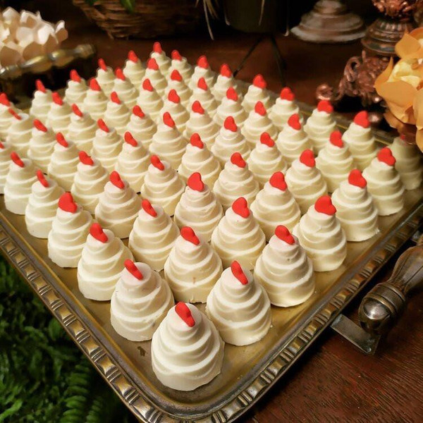 BWB Molds Truffle Mold | Bonbon  Molds- Code 851 Wedding Cake 