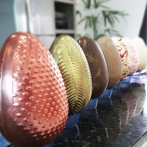 Matelasse Textured Easter Egg | 3 Options (150g | 250g | 500g )