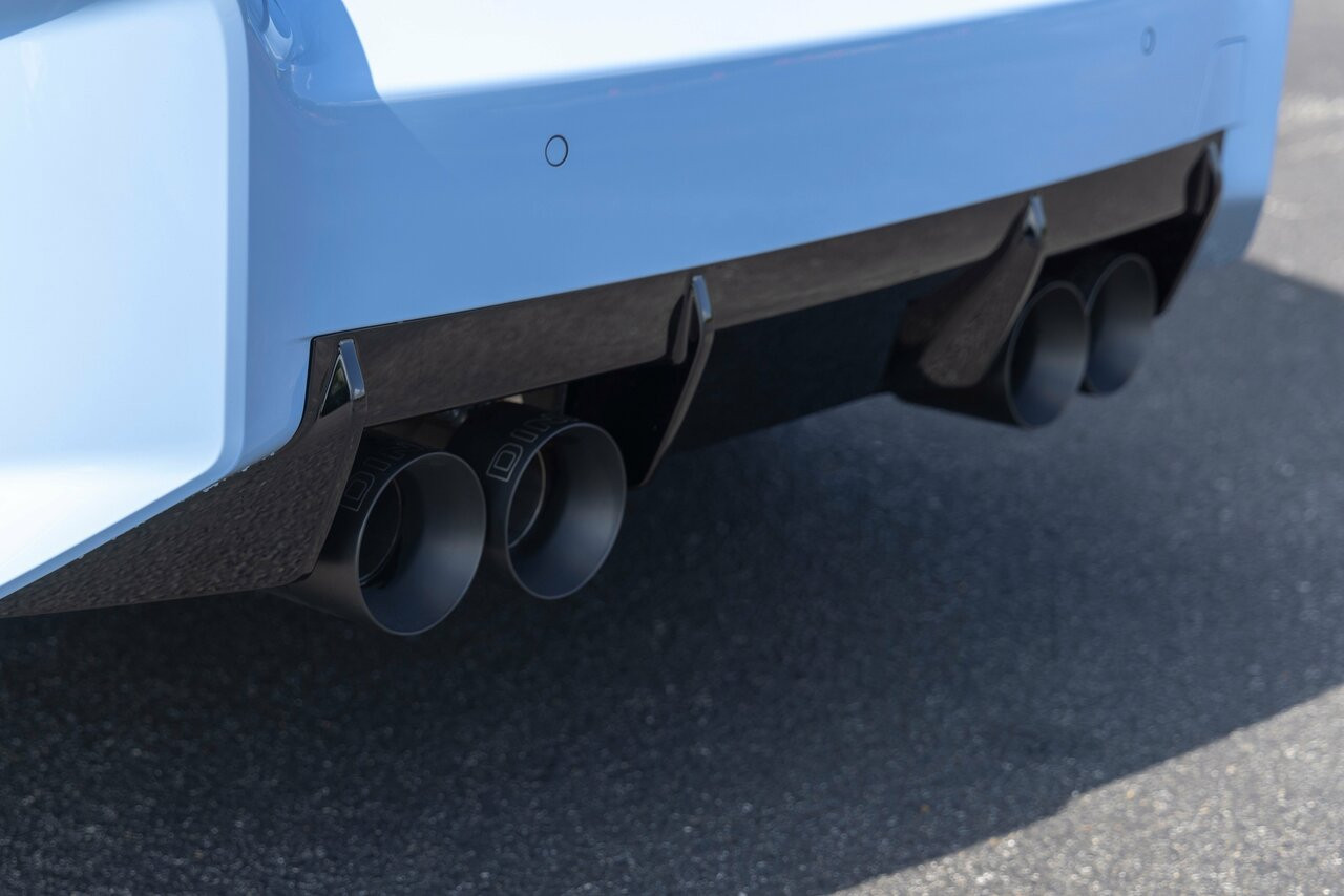 Dinan Valved Axle-Back Exhaust for G87 M2 - Black Tips