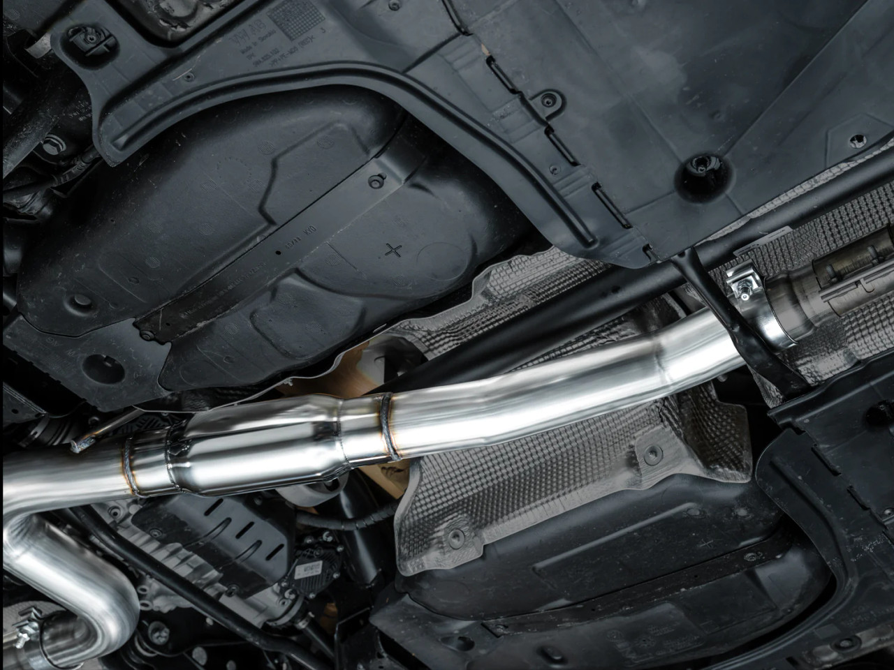 AWE Track Edition Catback Exhaust for MK8 Golf R