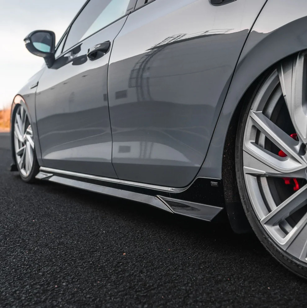 ZAERO Design EVO-1 Gloss Black Side Skirts for MK8/MK8.5 GTI & Golf R