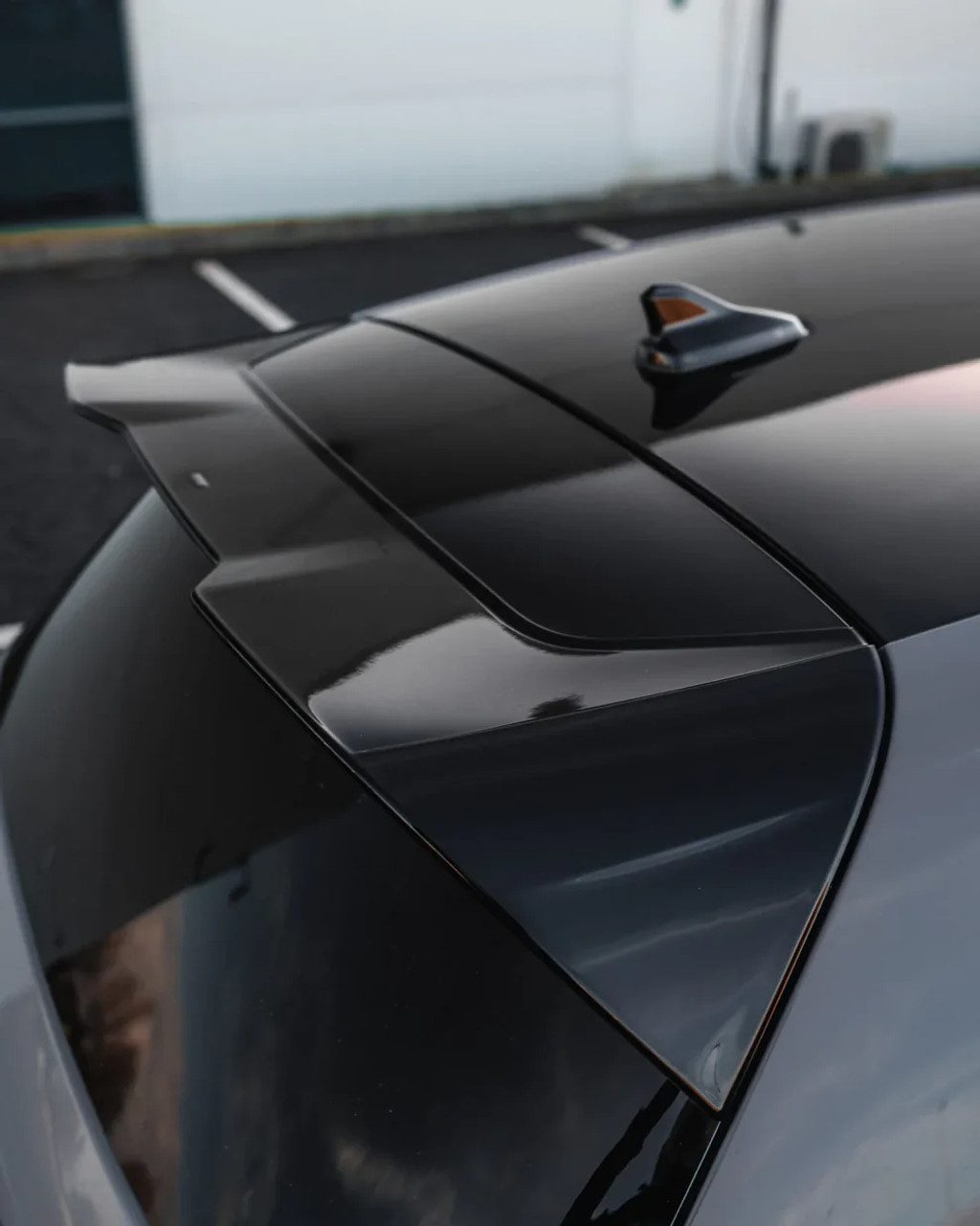 ZAERO Design EVO-1 Gloss Black Rear Spoiler for MK8/MK8.5 GTI