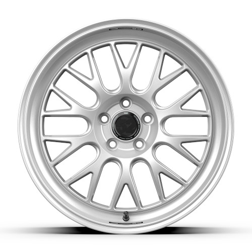 Fifteen52 Holeshot RSR - Radiant Silver Fifteen52 Holeshot RSR - Radiant Silver