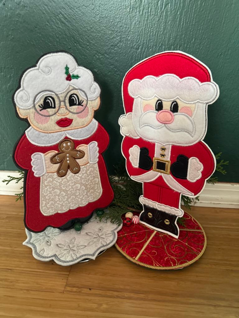Mrs. Claus Paper Towel Holder Cover Applique/ Embroidery
