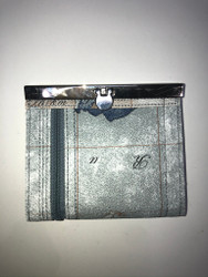 Bi-Fold Small Clasp Wallet with Zipper