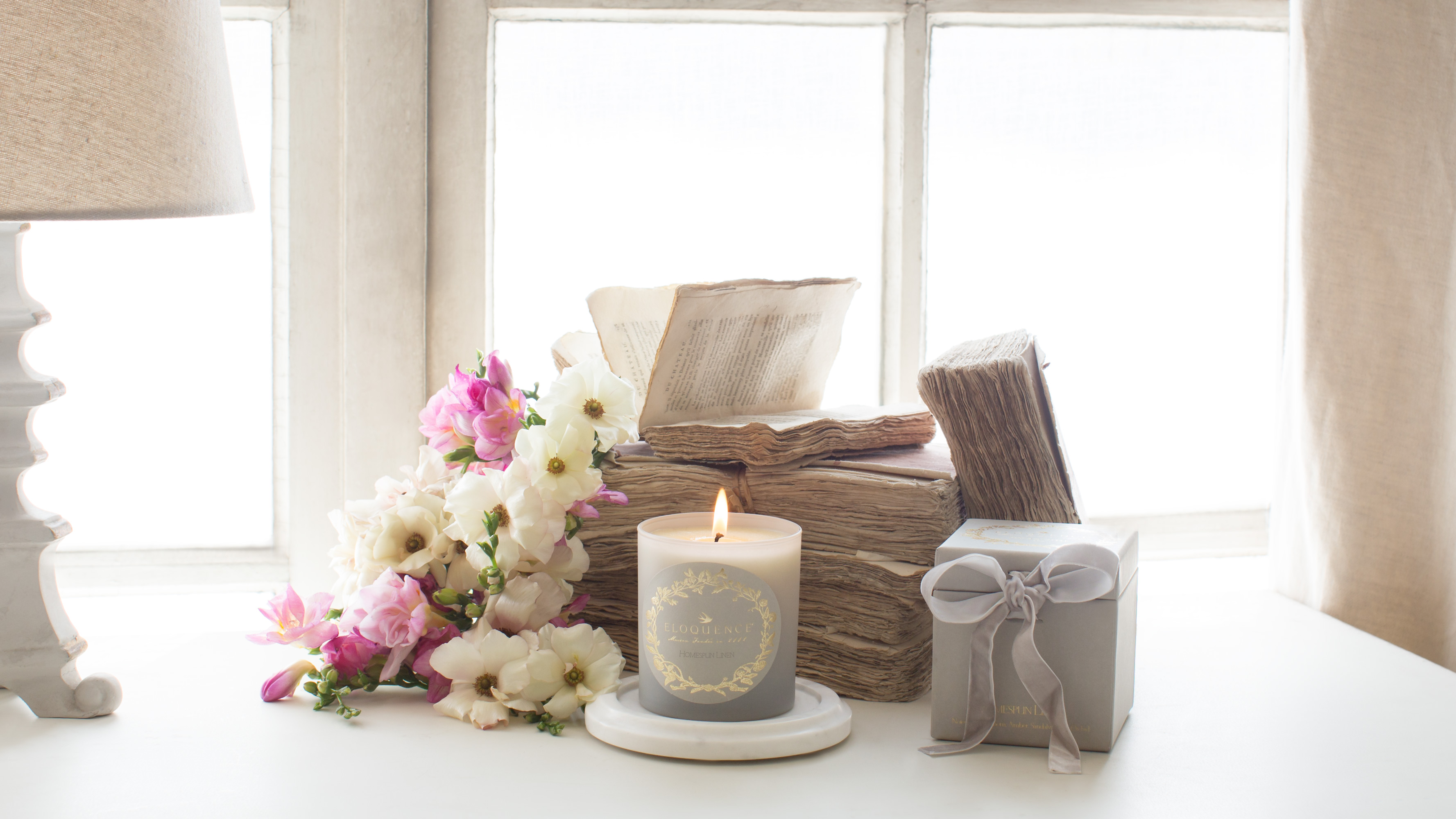 Southern Hospitality Candle - Nostalgic Fresh Linen, Sun-Dried Sheets,  Breezy Day Fragrance