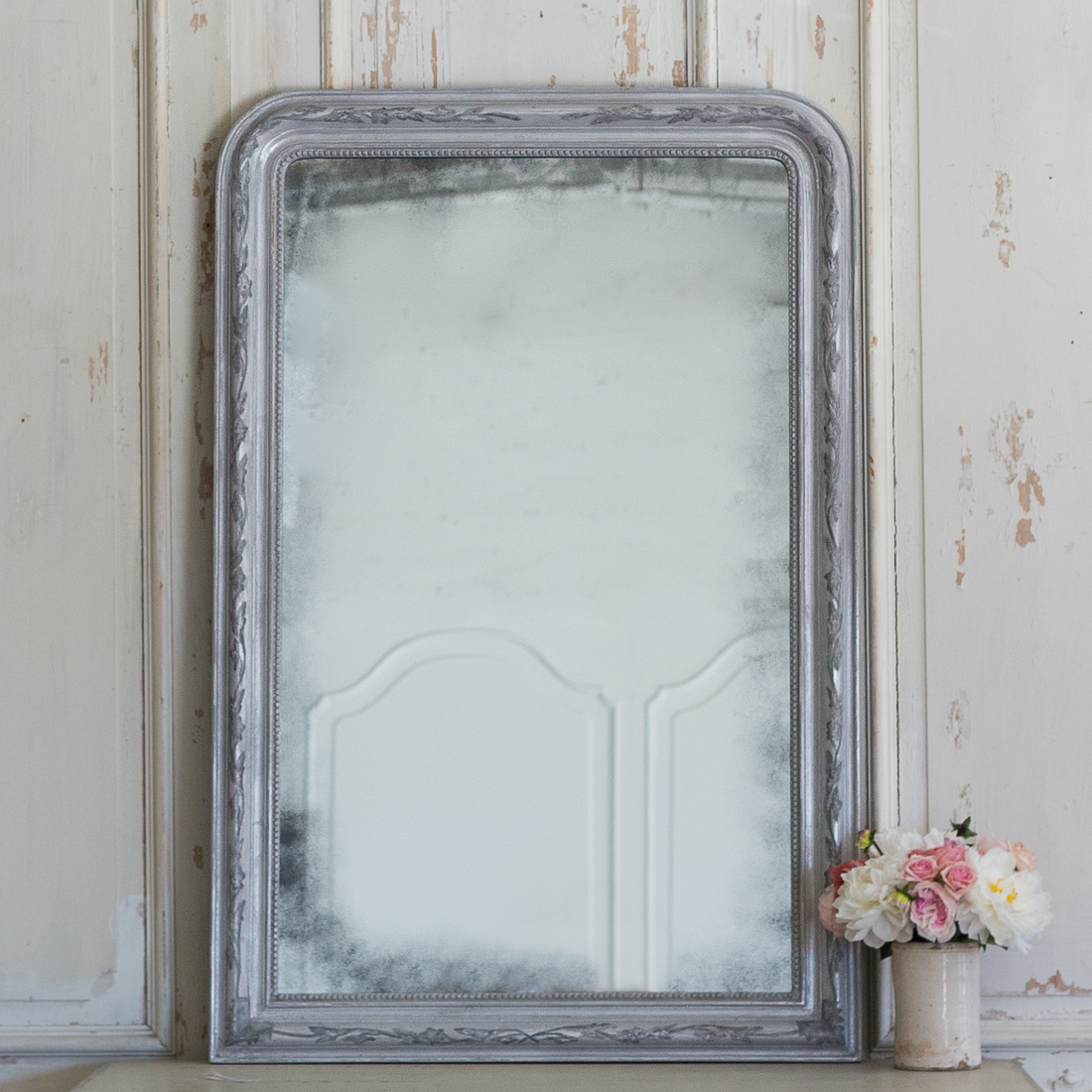 Eloquence® Louis Philippe Mirror in Etched Silver Finish