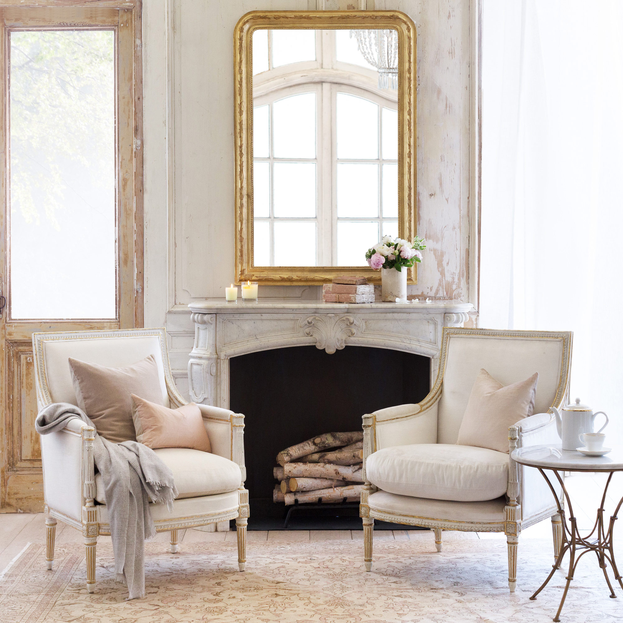 Get Decorative and Louis Philippe Mirrors At Home