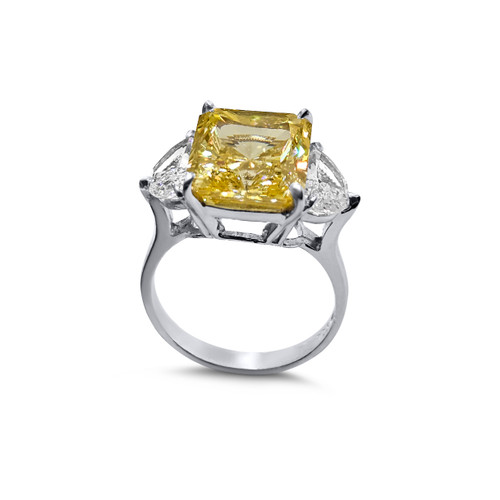 RING 1EC CTR 4.5CT/2 HALF MOON 1.5CT F220-CAN-CZ-14K