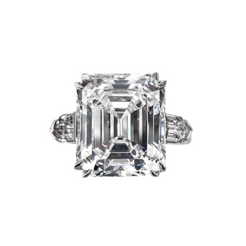 18CT ASSCHER CUT  WITH BULLET SIDES F606B-CZ-14K