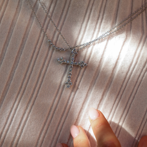 6 Stone Curved Pendant (.5 TCW) 6 Stone Curved Pendant (.5 TCW)