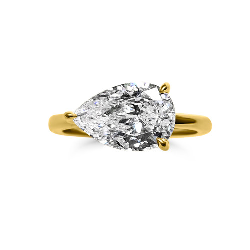 East West Pear Shape Ring(3 TCW)