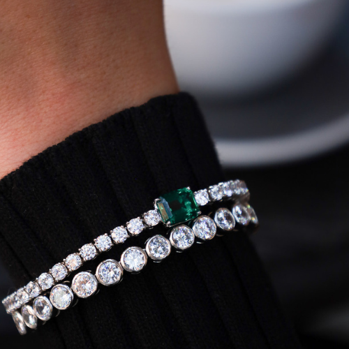 .16ct Stone Bracelet with 2.5ct Emerald(10.5 TCW)