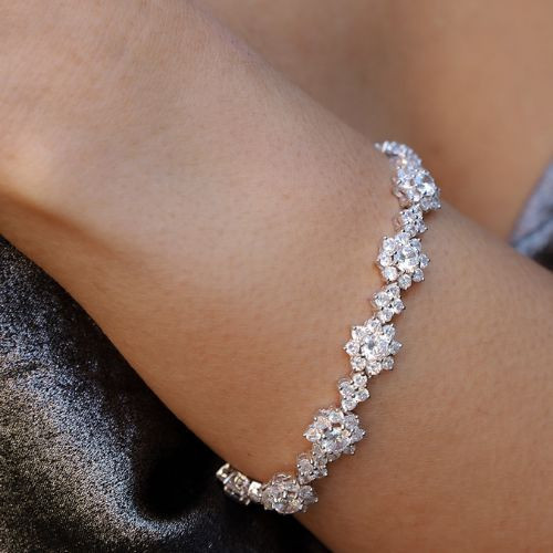 Connecting Flower Bracelet