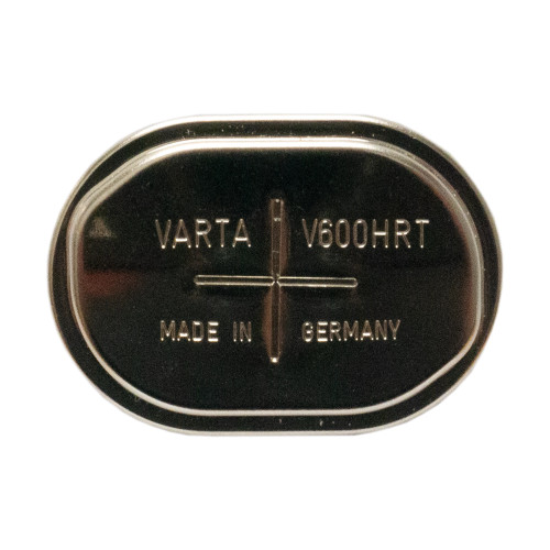 Close-up showing Varta V600HRT battery terminals