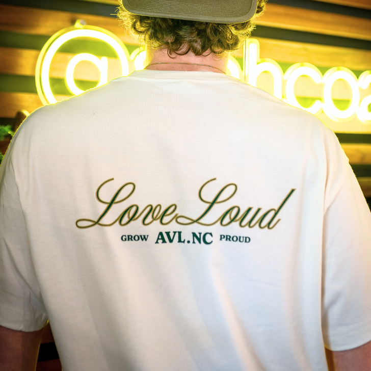 Love Loud- T-shirt- Cream