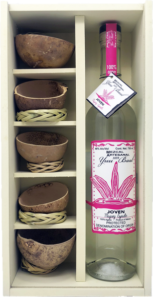 Yuu Baal Mezcal with Jicara tasting Wood Box