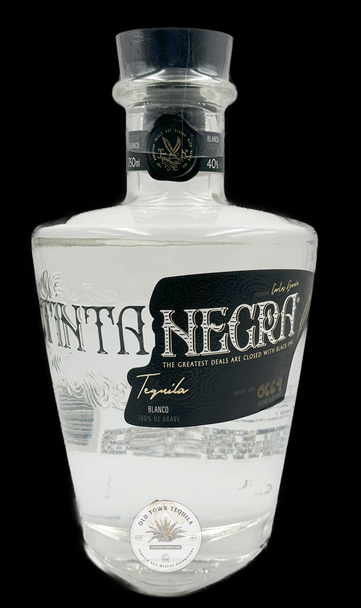 Tinta Negra Blanco tequila