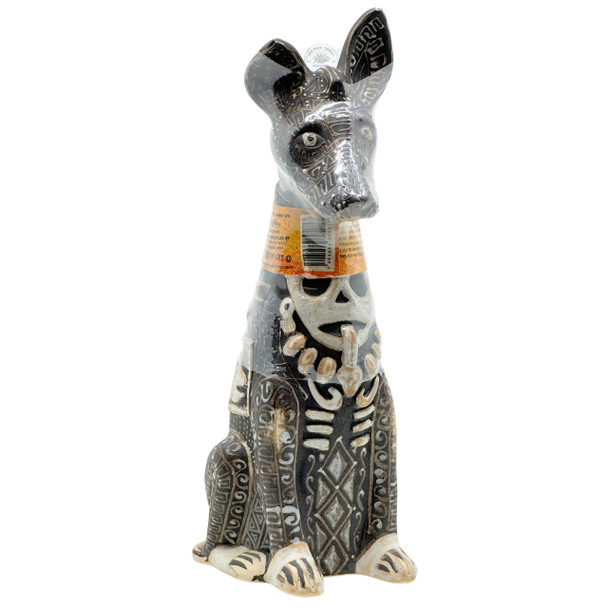 Xoloitzcuintle French Oak Extra Añejo Tequila Dog Bottle 700ml