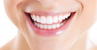 Le blanchiment des dents est-il adapté à tout le monde ? Quand l'éviter et à quoi faire attention