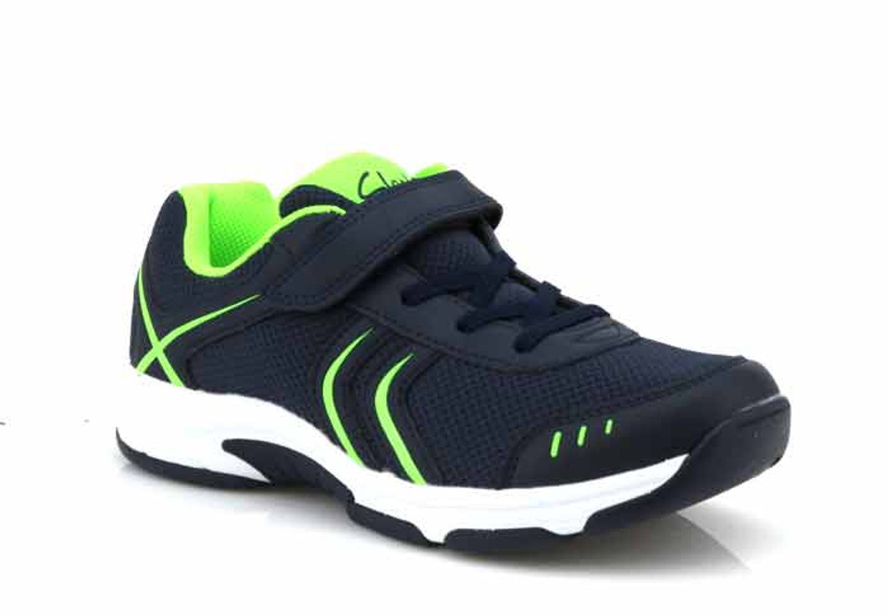 clarks sports shoes