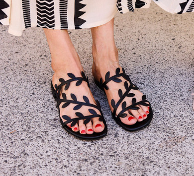 Django Juliette Kayaa