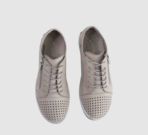 Taupe