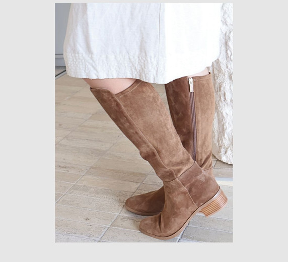Nutmeg Suede