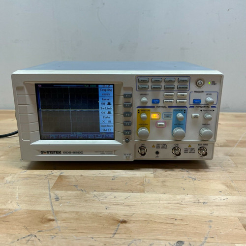 Gw Instek Gds-820C 150Mhz Et25Gs/S 2 Channel Digital Storage Oscilloscope