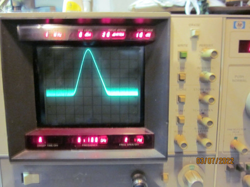 Hp 8565A Spectrum Analyzer, 0.01-22 Ghz. Works With Excellent Accuracy & Speed