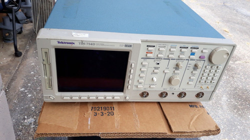 Tektronix Tds 754D Four Channel Digital Phosphor Oscilloscope