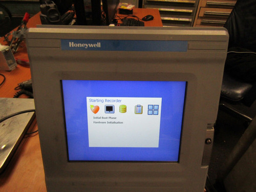 Honeywell Dr Paperless Electronic Data Recorder Tvdrg2-04B-32-3-010-0U030P-000